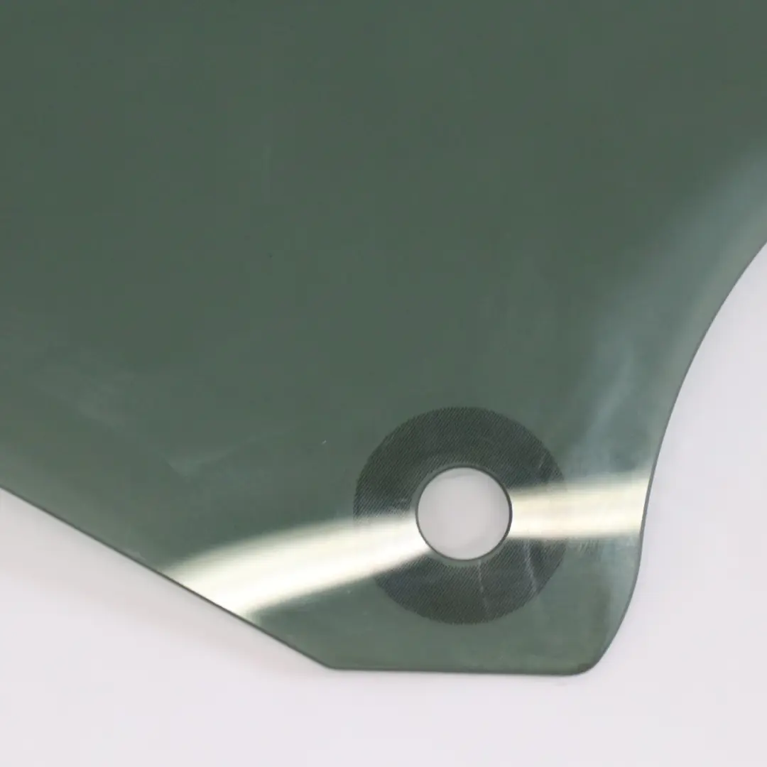 Vitre arrière gauche fenêtre latérale pour BMW F34 à propos du numéro de pièce 7291419 BMW F34 Vitre arrière gauche fenêtre latérale - SKU 7291419 - Numéro de pièce 7291419