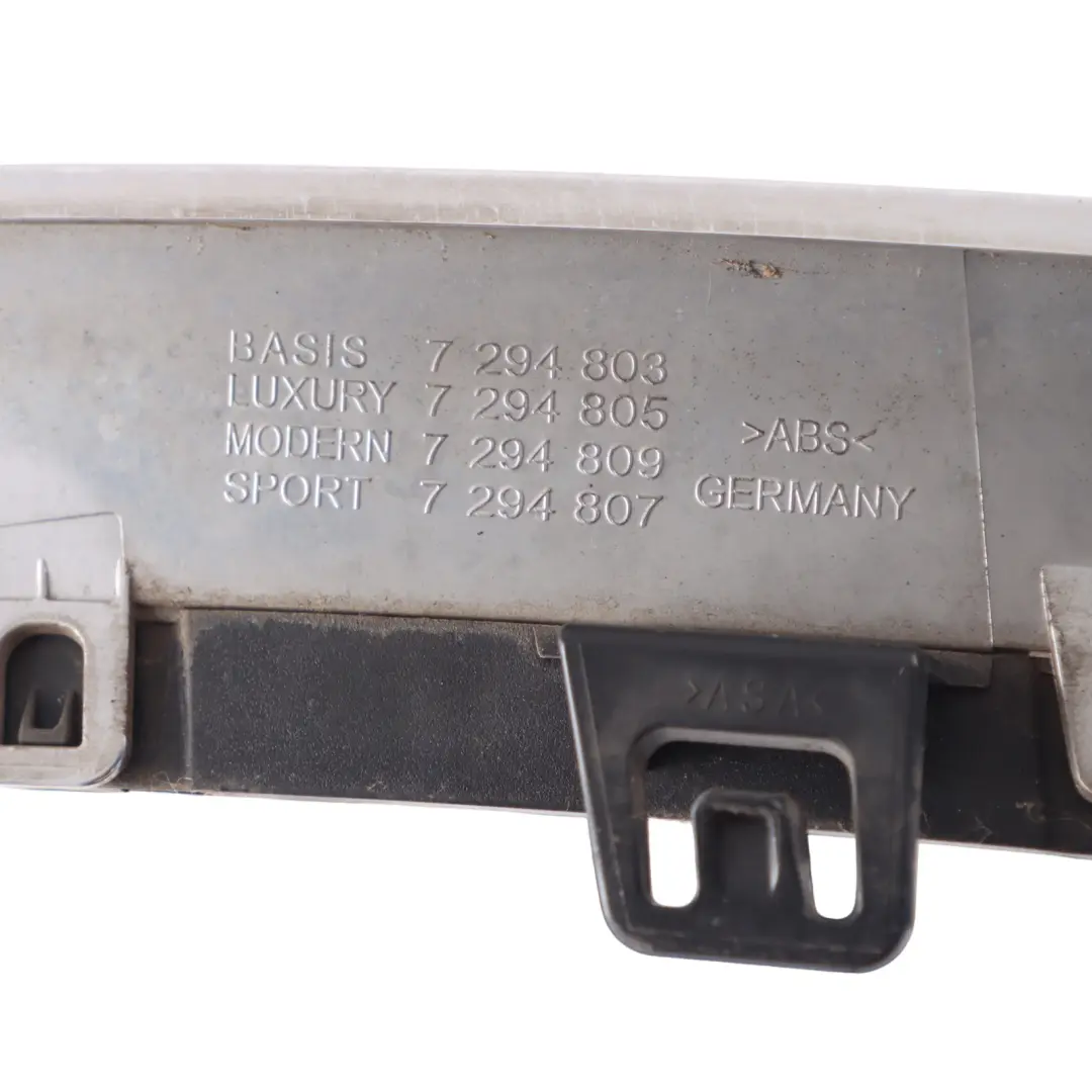 Nerka Atrapa Kratka Grill Sport Lewa Chrom/Czarny do BMW F34 GT o numerze 7294807 BMW F34 GT Nerka Atrapa Kratka Grill Sport Lewa Chrom/Czarny - SKU 7294807 - Numer Części 7294807