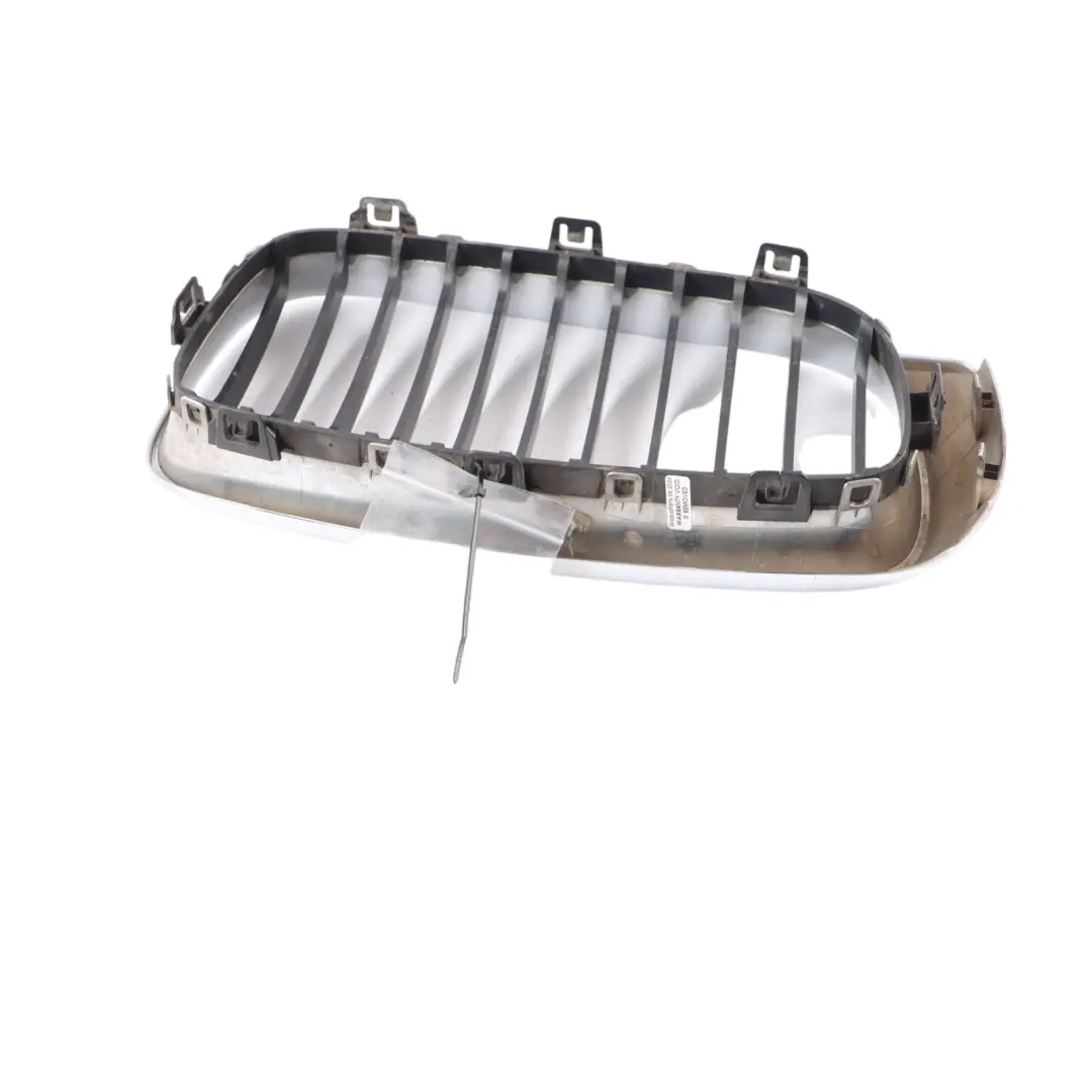 Nerka Atrapa Kratka Grill Sport Lewa Chrom/Czarny do BMW F34 GT o numerze 7294807 BMW F34 GT Nerka Atrapa Kratka Grill Sport Lewa Chrom/Czarny - SKU 7294807 - Numer Części 7294807