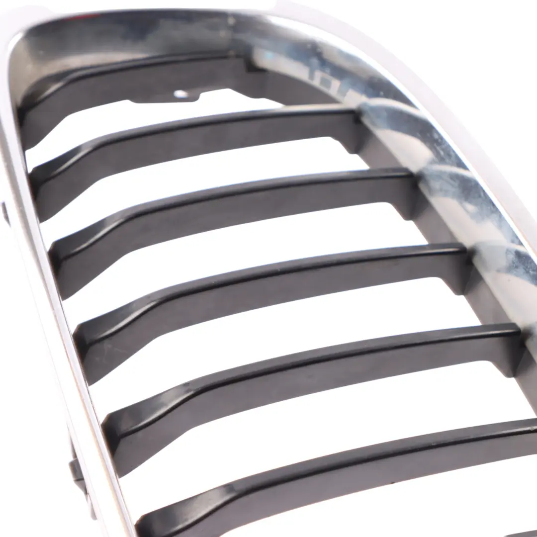 Atrapa Chłodnicy Grill Nerka Przód Lewo Chrom Czarny do BMW F32 F33 o numerze 7294817 BMW F32 F33 Atrapa Chłodnicy Grill Nerka Przód Lewo Chrom Czarny - SKU 7294817-2 - Numer Części 7294817
