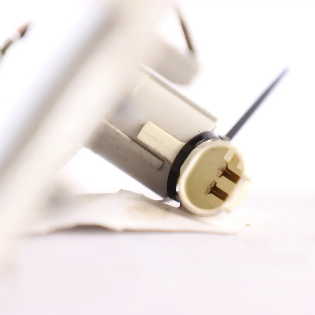 Turn Signal Mini Cooper S F55 F56 F57 Side Wing Indicator Trim Right O/S to with Part number 7298352 Turn Signal Mini Cooper S F55 F56 F57 Side Wing Indicator Trim Right O/S - SKU 7298352-2 - Part number 7298352