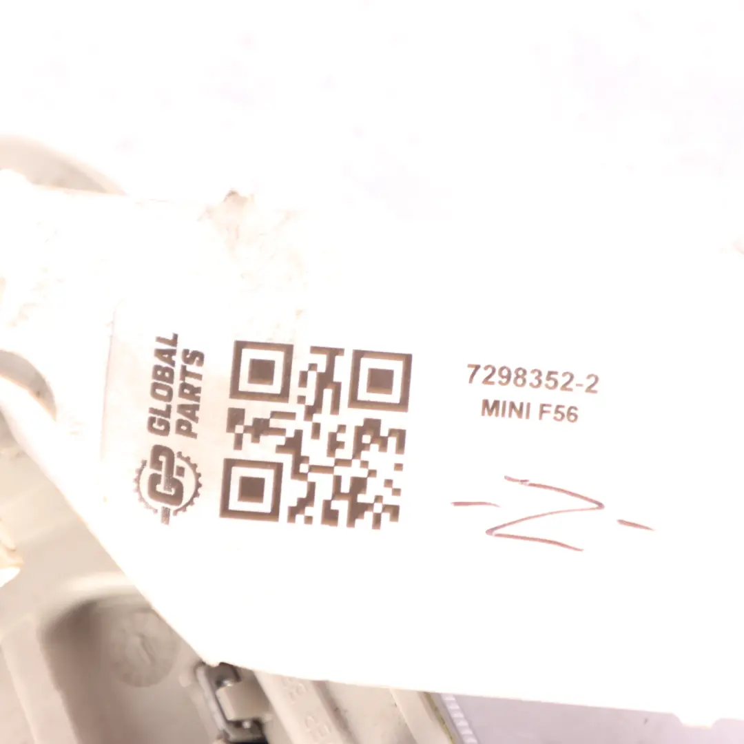 Turn Signal Mini Cooper S F55 F56 F57 Side Wing Indicator Trim Right O/S to with Part number 7298352 Turn Signal Mini Cooper S F55 F56 F57 Side Wing Indicator Trim Right O/S - SKU 7298352-2 - Part number 7298352