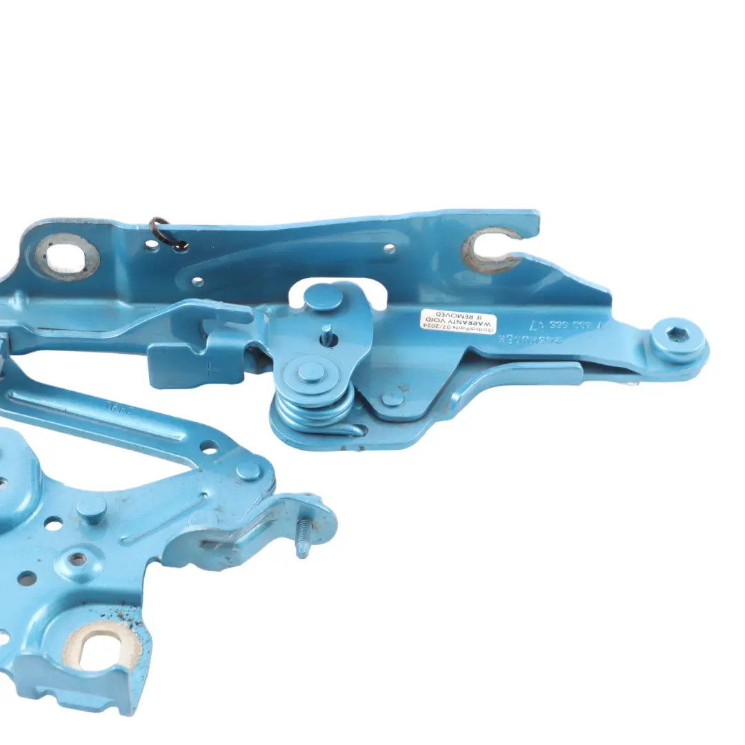 Haube Scharnier Vorne Links Electric Blue II Metallic B86 7300565 für Mini F56 Motor mit Teilenummer 7370301 Mini F56 Motor Haube Scharnier Vorne Links Electric Blue II Metallic B86 7300565 - SKU 7370301-ELBII - Teilenummer 7370301