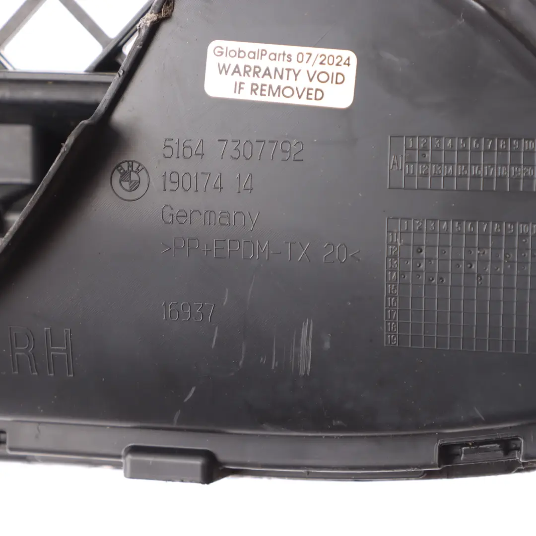 Bmw X1 E84 Pare-chocs avant inférieur Moulage central de la calandre - SKU 7307792-1 - Numéro de pièce 7307792