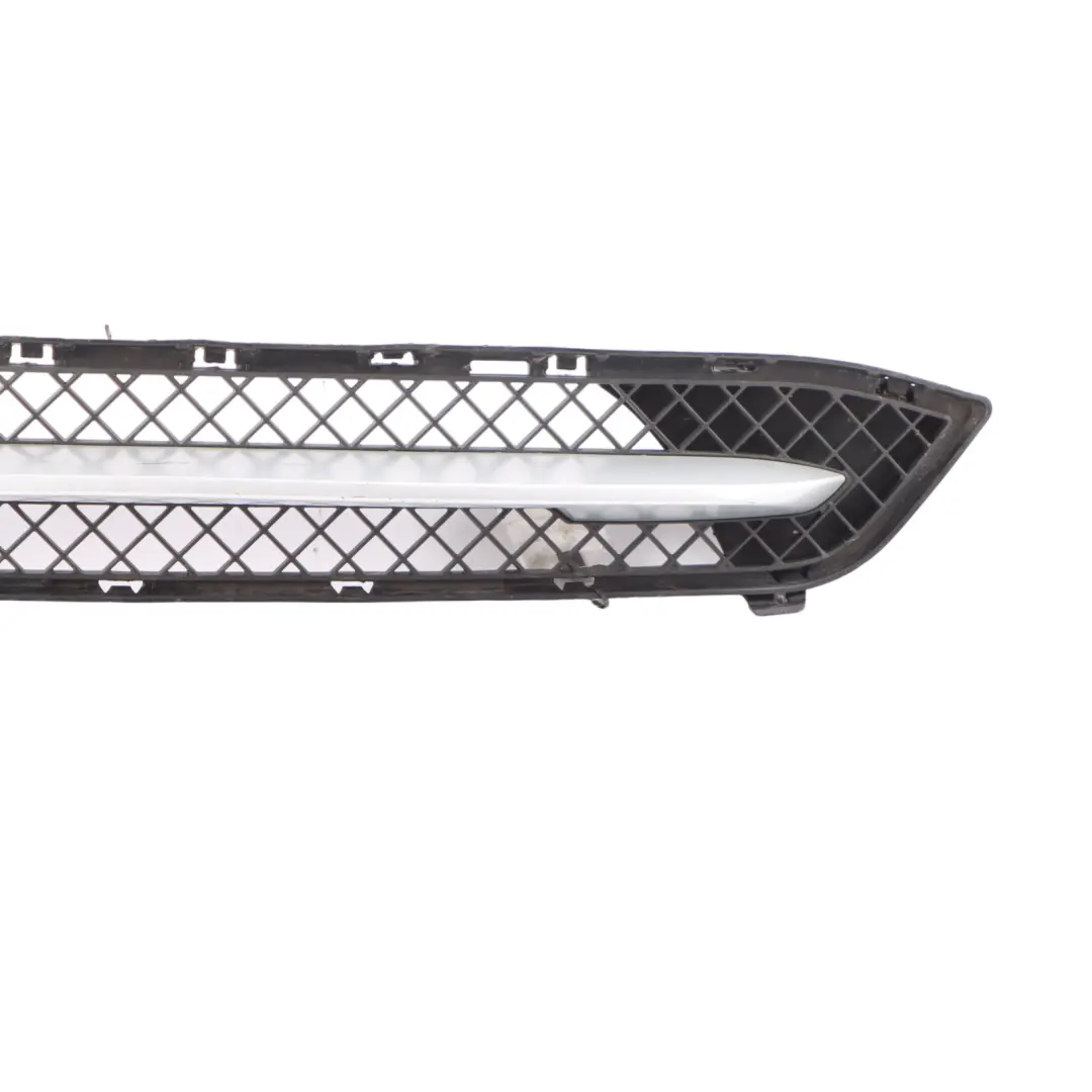 Bmw X1 E84 Pare-chocs avant inférieur Moulage central de la calandre - SKU 7307792-1 - Numéro de pièce 7307792