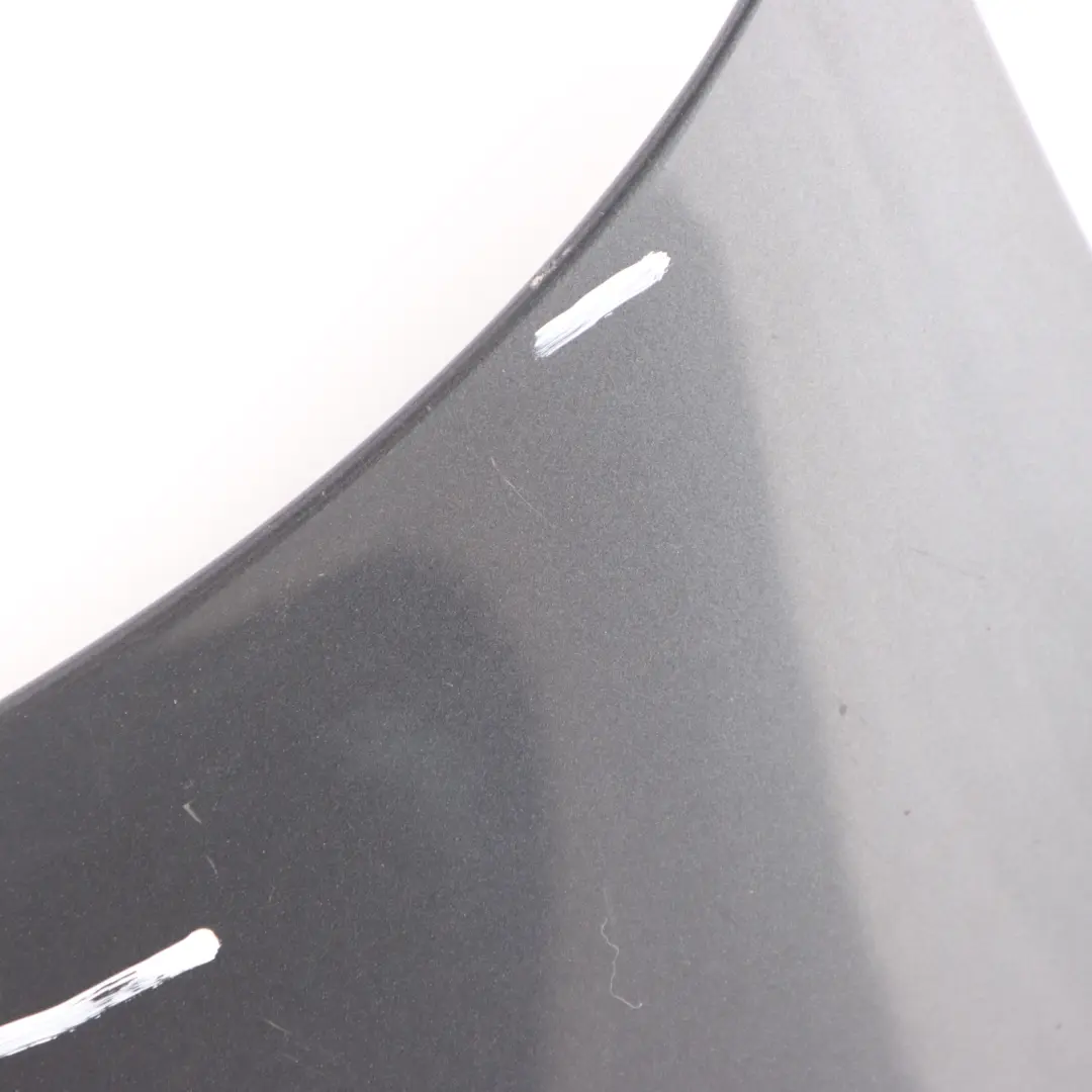 Upper Tailgate Spoiler Blade Trim Mineral Grey Metallic - B39 to BMW F34 GT Rear with Part number 7310752 BMW F34 GT Rear Upper Tailgate Spoiler Blade Trim Mineral Grey Metallic - B39 - SKU 7310752-MG - Part number 7310752