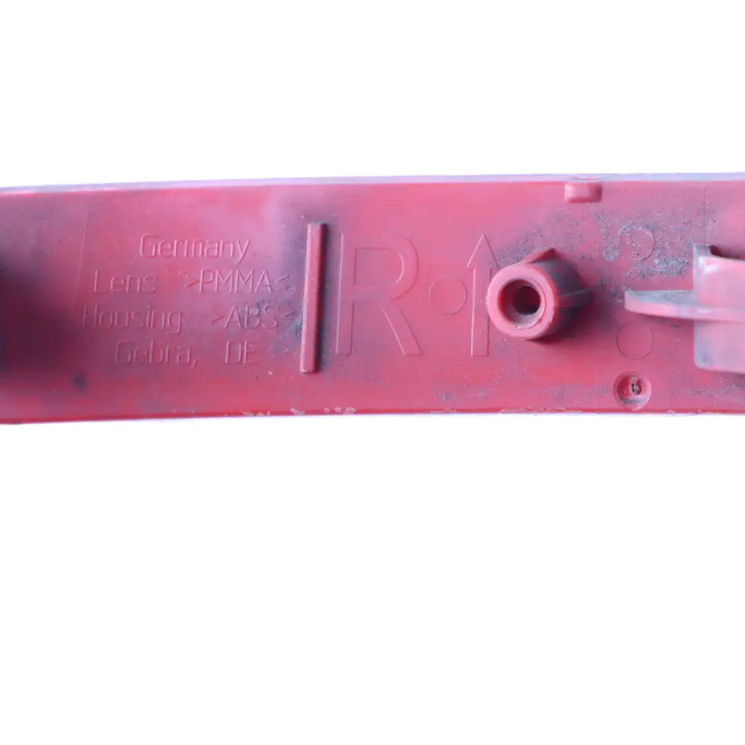 Lamp Reflector Rear Right O/S Bumper Trim Reflection Red to BMW F34 GT with Part number 7315166 BMW F34 GT Lamp Reflector Rear Right O/S Bumper Trim Reflection Red - SKU 7315166 - Part number 7315166