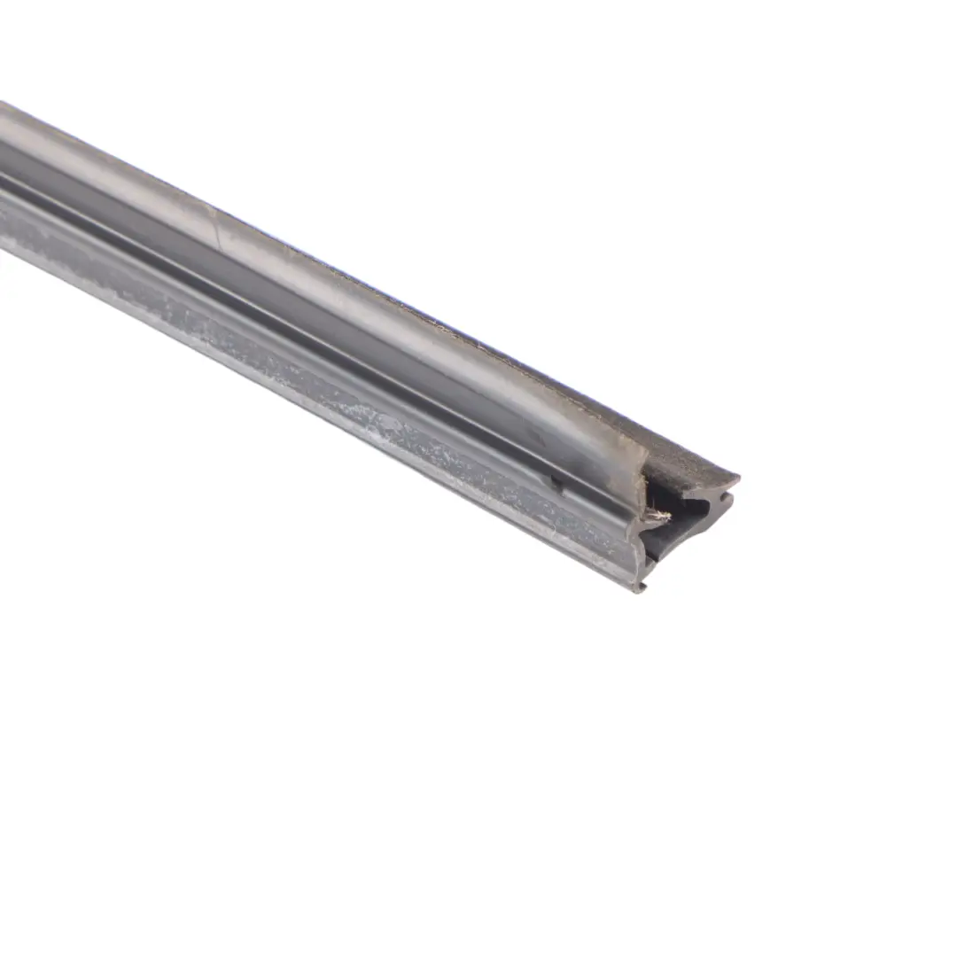 BMW X6 F16 F86 Guma Listwa Uszczelka Szyby Drzwi Prawy Przód - SKU 7317819 - Numer Części 7317819