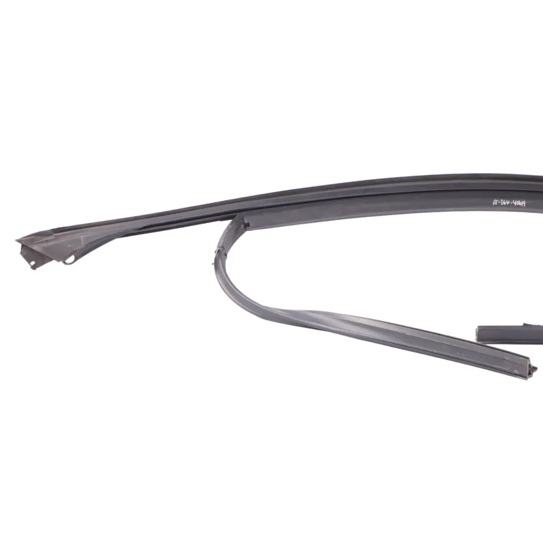 BMW X6 F16 Door Seal Window Guide Front Right O/S Sealing Rubber Gasket - SKU 7317820 - Part number 7317820