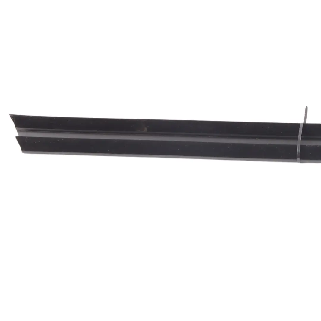 posteriore destro porta finestra barra guarnizione striscia per BMW X6 F16 F86 con numero di parte 7317850 BMW X6 F16 F86 posteriore destro porta finestra barra guarnizione striscia - SKU 7317850 - Numero di parte 7317850