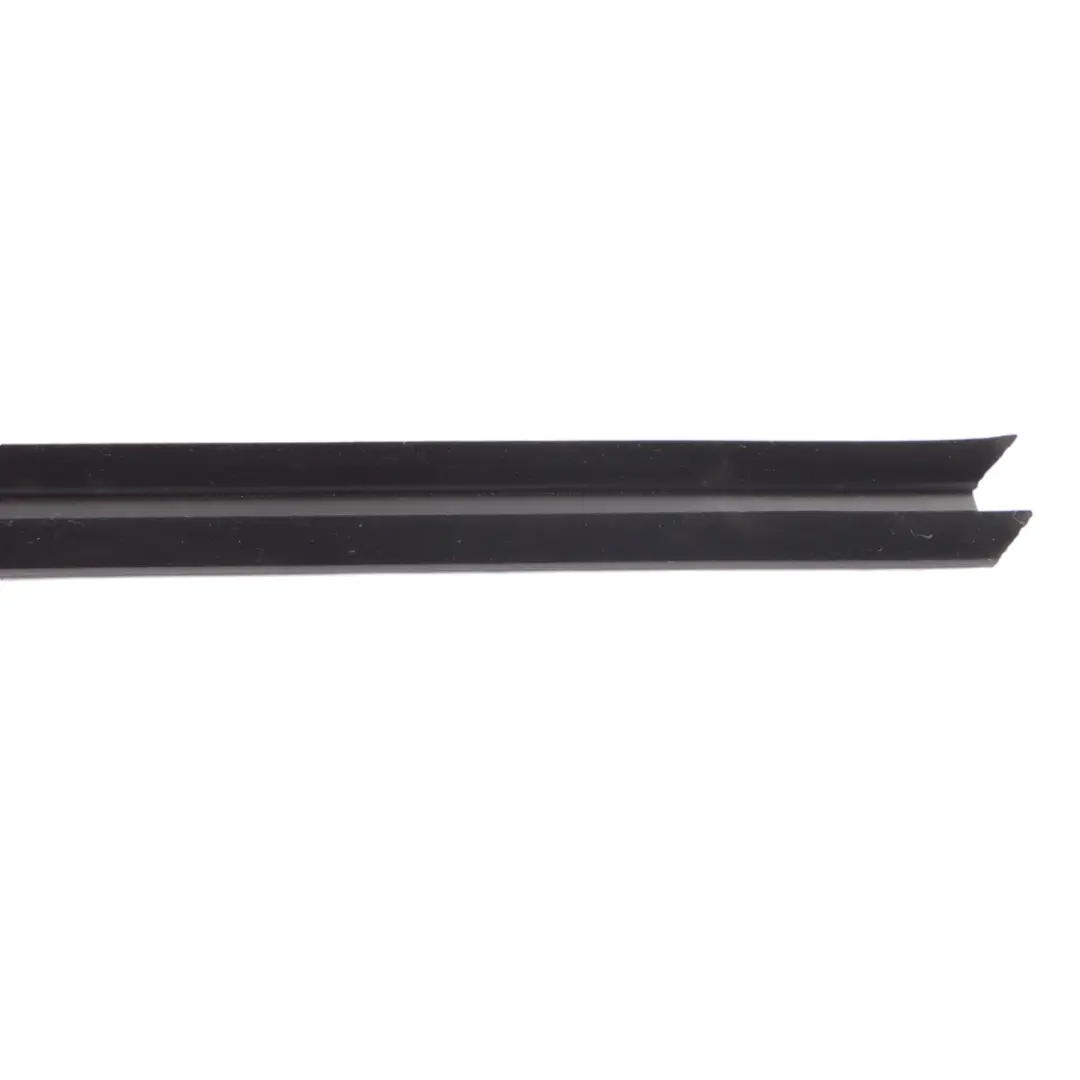 posteriore destro porta finestra barra guarnizione striscia per BMW X6 F16 F86 con numero di parte 7317850 BMW X6 F16 F86 posteriore destro porta finestra barra guarnizione striscia - SKU 7317850 - Numero di parte 7317850