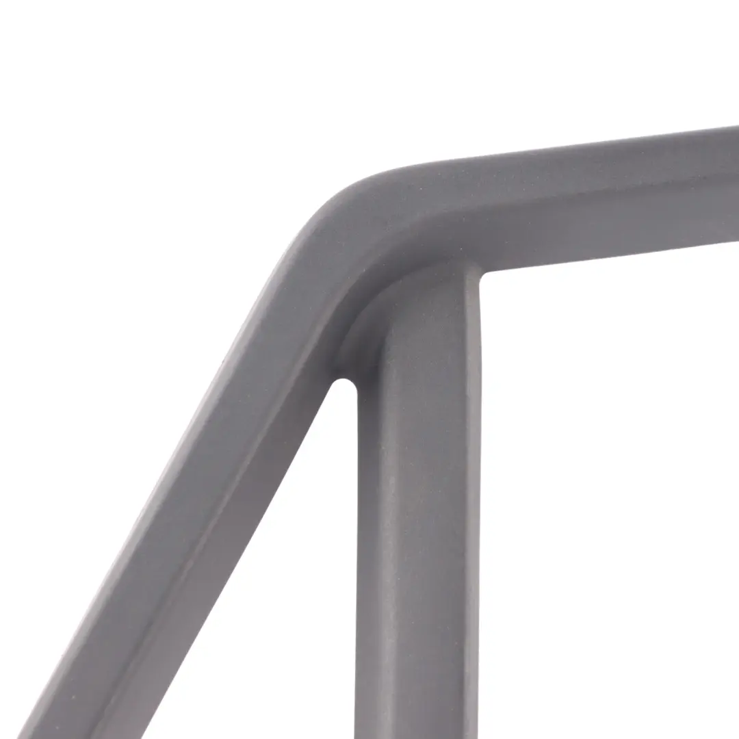 Ventana Strip Trim Trasera Izquierda Moldeo Sellado para BMW X6 F16 F86 con número de pieza 7318171 BMW X6 F16 F86 Ventana Strip Trim Trasera Izquierda Moldeo Sellado - SKU 7318171 - Número de pieza 7318171