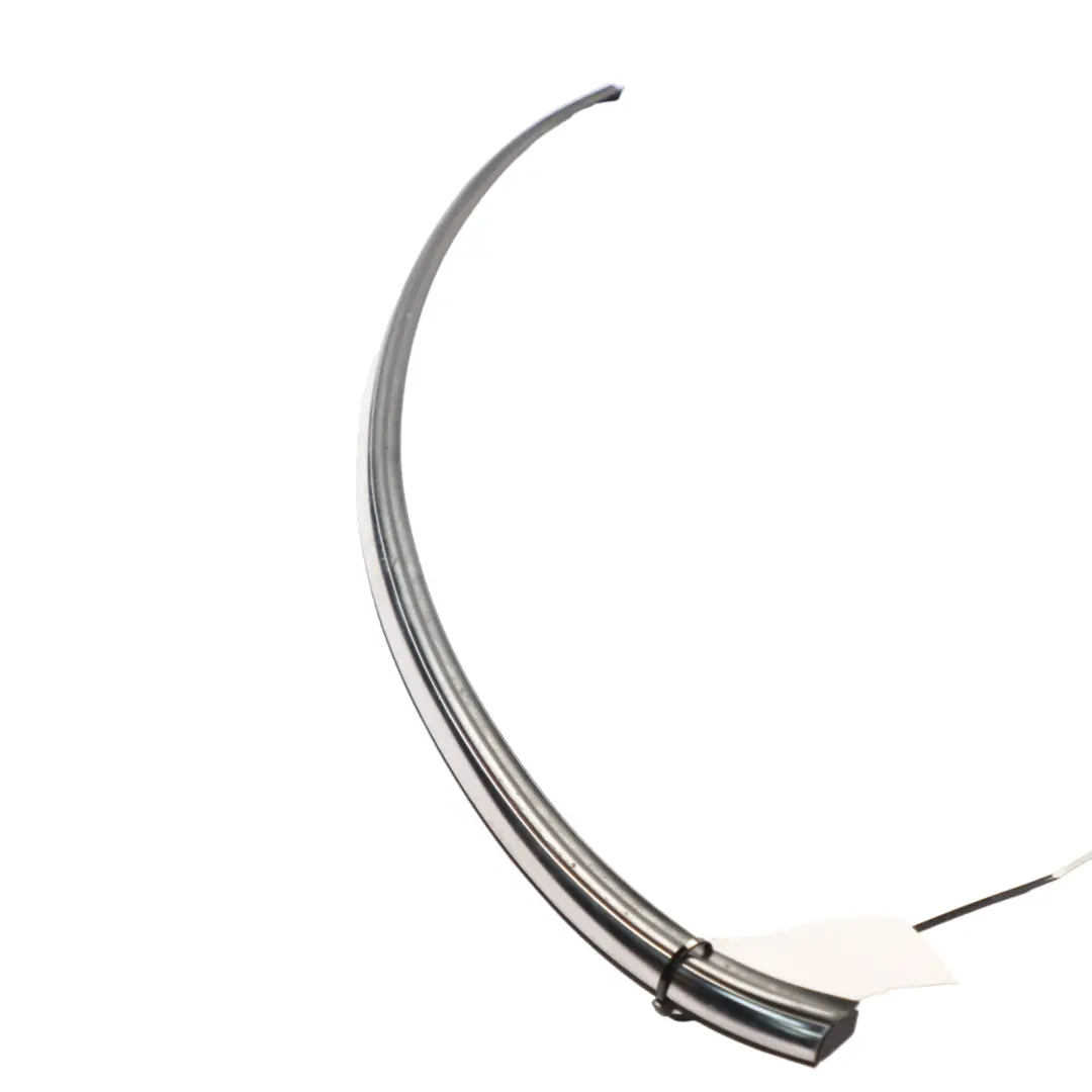 Striscia Rivestimento Coperchio Portellone Posteriore Cromato per Mini F56 con numero di parte 7320540 Mini F56 Striscia Rivestimento Coperchio Portellone Posteriore Cromato - SKU 7320540-1 - Numero di parte 7320540