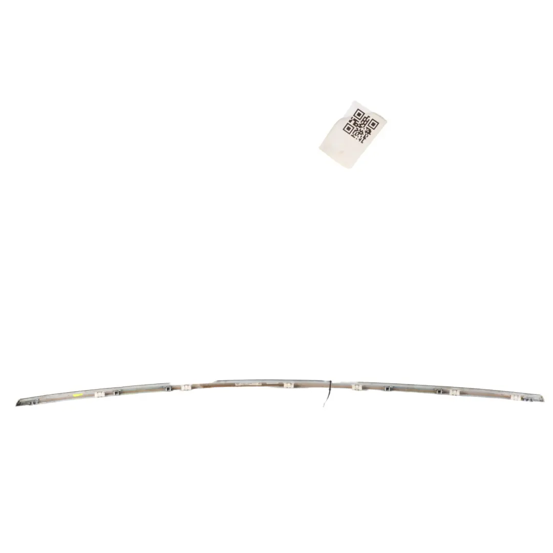 BMW F32 Moldura Baca Izquierda Glacier Silver Metallic - A83 7322493 - SKU 7341892-GSB - Número de pieza 7341892