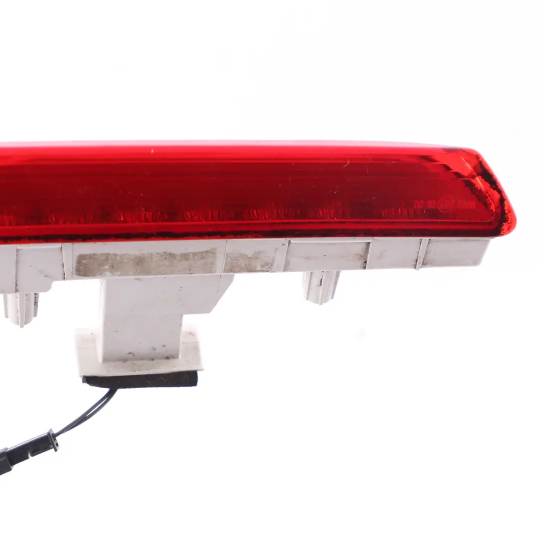 Terza luce stop BMW F46 Luce freno posteriore Terza luce stop per con numero di parte 7328149 Terza luce stop BMW F46 Luce freno posteriore Terza luce stop - SKU 7328149 - Numero di parte 7328149