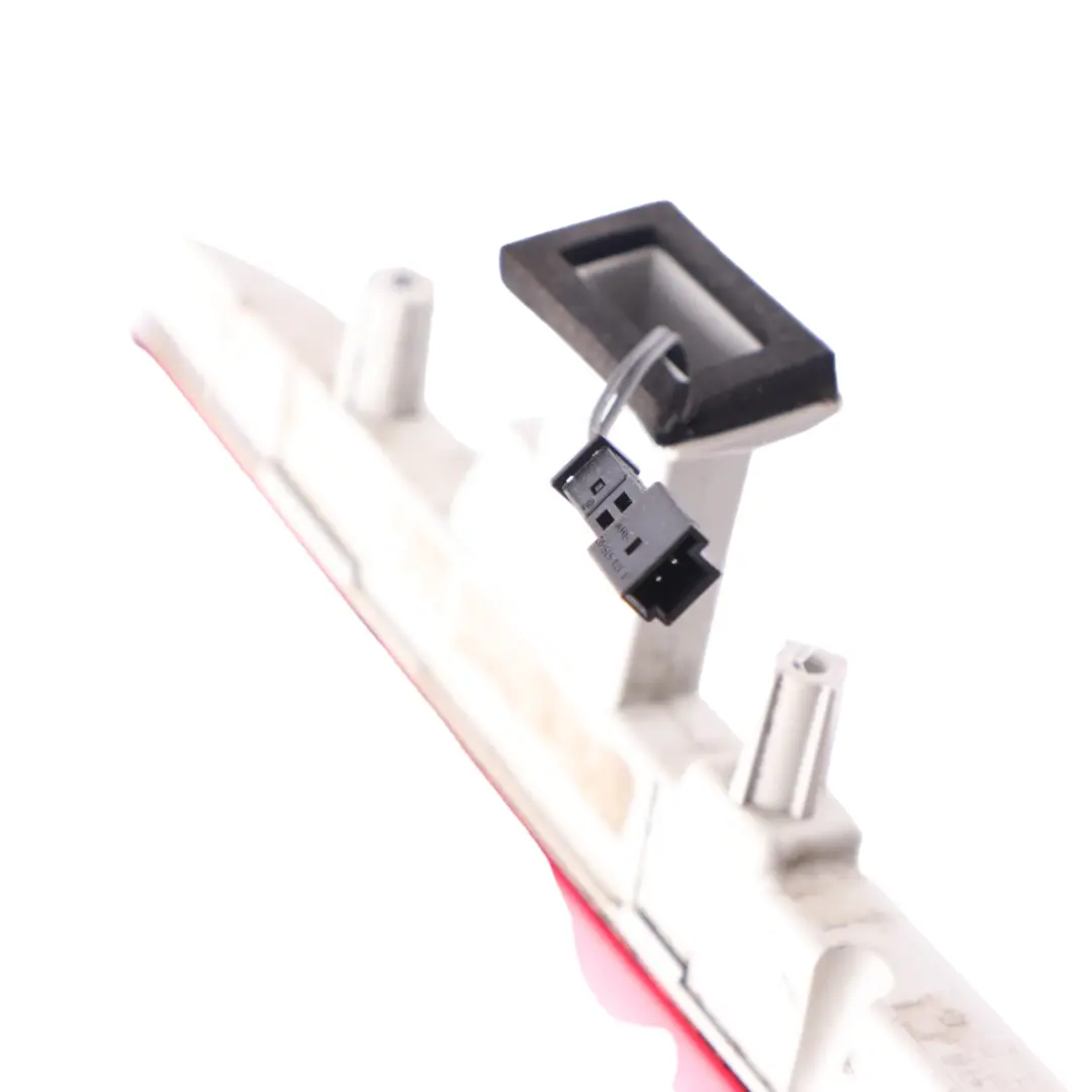 Troisième feu stop BMW F46 Gran Tourer Feu de freinage arrière pour à propos du numéro de pièce 7328149 Troisième feu stop BMW F46 Gran Tourer Feu de freinage arrière - SKU 7328149 - Numéro de pièce 7328149