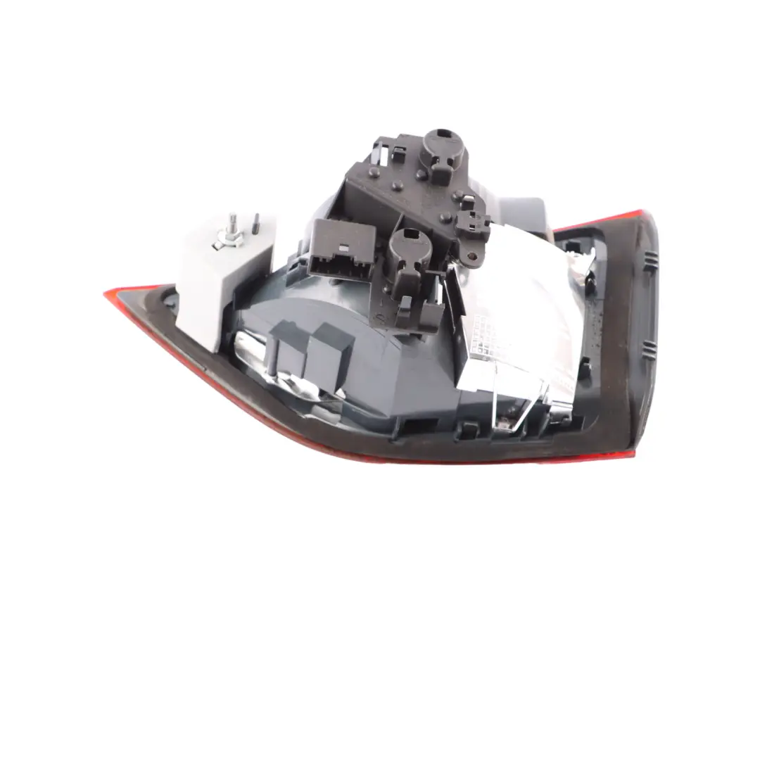 Taillight BMW F46 Rear Lamp Trunk Lid Light Left N/S Tail Light to with Part number 7329789 Taillight BMW F46 Rear Lamp Trunk Lid Light Left N/S Tail Light - SKU 7329789 - Part number 7329789