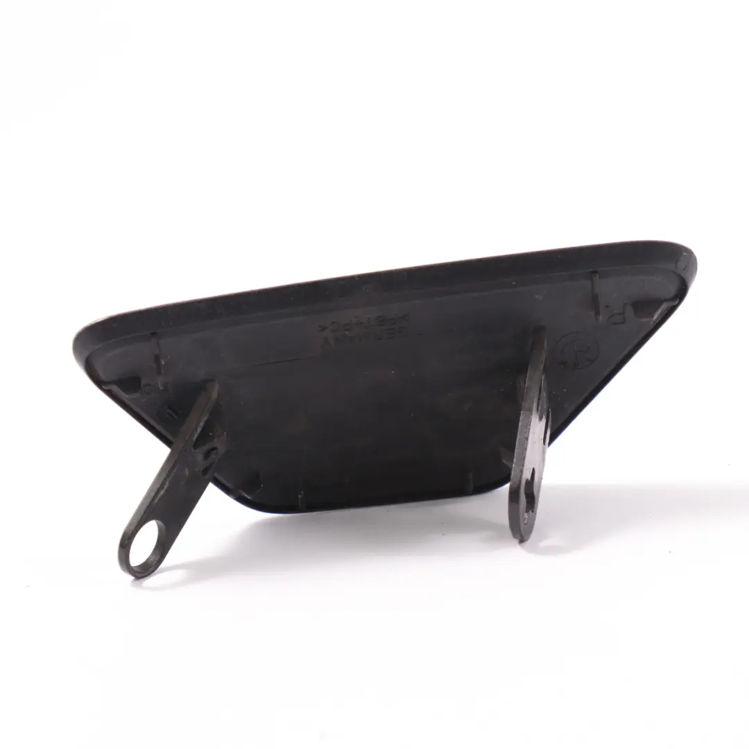 Tapa Lavaparabrisas BMW F10 LCI Parachoques Delantero Derecho Zafiro Negro 475 para con número de pieza 7332684 Tapa Lavaparabrisas BMW F10 LCI Parachoques Delantero Derecho Zafiro Negro 475 - SKU 7332684-BS - Número de pieza 7332684