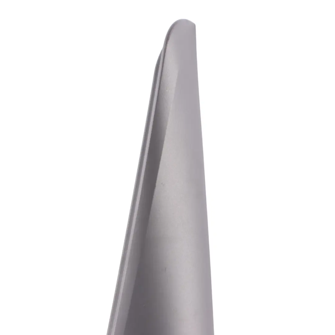 Modanatura Interna Anteriore Copertura Porta Destra 333896 per BMW F46 con numero di parte 7333896 BMW F46 Modanatura Interna Anteriore Copertura Porta Destra 333896 - SKU 7333896 - Numero di parte 7333896