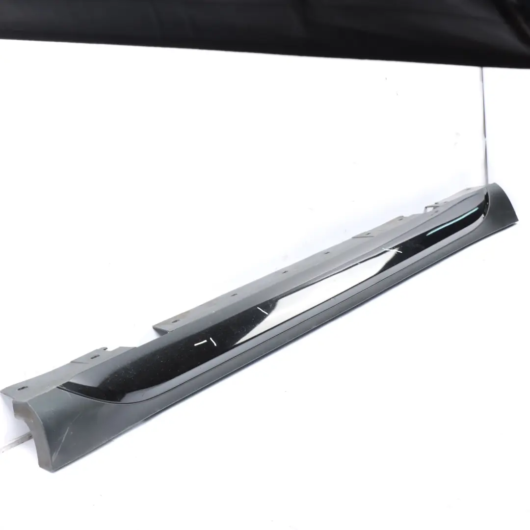 Destra Battitacco Laterale Gonna Copertura Rivestimento per BMW X1 E84 con numero di parte 7345046 BMW X1 E84 Destra Battitacco Laterale Gonna Copertura Rivestimento - SKU 7345046 - Numero di parte 7345046