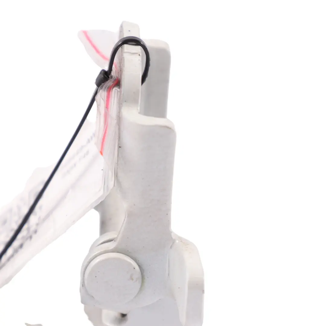 Bisagra BMW F46 Bisagra Tapa Maletero Izquierda Blanco Mineral - A96 para con número de pieza 7349449 Bisagra BMW F46 Bisagra Tapa Maletero Izquierda Blanco Mineral - A96 - SKU 7349449-MW - Número de pieza 7349449