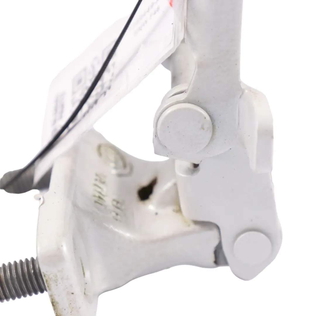 Bisagra BMW F46 Bisagra Tapa Maletero Izquierda Blanco Mineral - A96 para con número de pieza 7349449 Bisagra BMW F46 Bisagra Tapa Maletero Izquierda Blanco Mineral - A96 - SKU 7349449-MW - Número de pieza 7349449