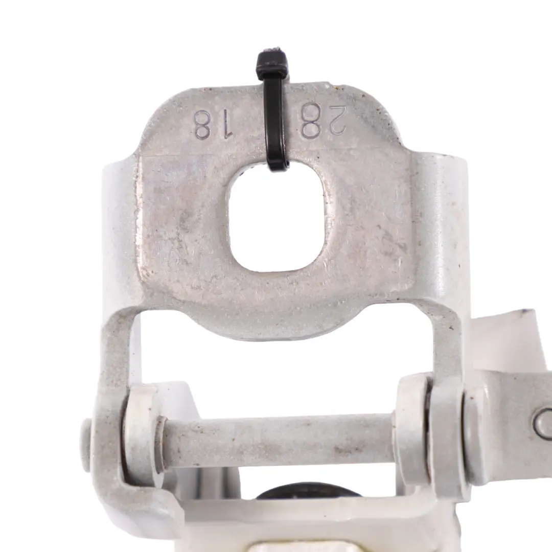 Charnière BMW F46 Charnière coffre droite blanc minéral métallisé - A96 pour à propos du numéro de pièce 7349450 Charnière BMW F46 Charnière coffre droite blanc minéral métallisé - A96 - SKU 7349450-MW - Numéro de pièce 7349450