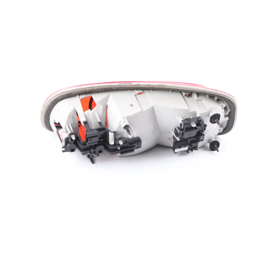Rückleuchte Heckleuchte Links für Mini Clubman F54 mit Teilenummer 7352155 Mini Clubman F54 Rückleuchte Heckleuchte Links - SKU 7352155 - Teilenummer 7352155