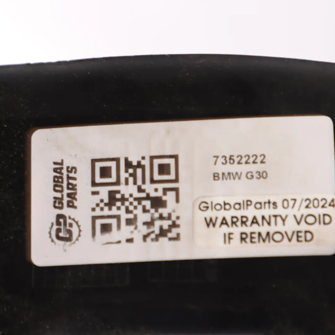 Wing Fender Plastic Seal Rubber Front Right O/S to BMW G30 with Part number 7352222 BMW G30 Wing Fender Plastic Seal Rubber Front Right O/S - SKU 7352222 - Part number 7352222