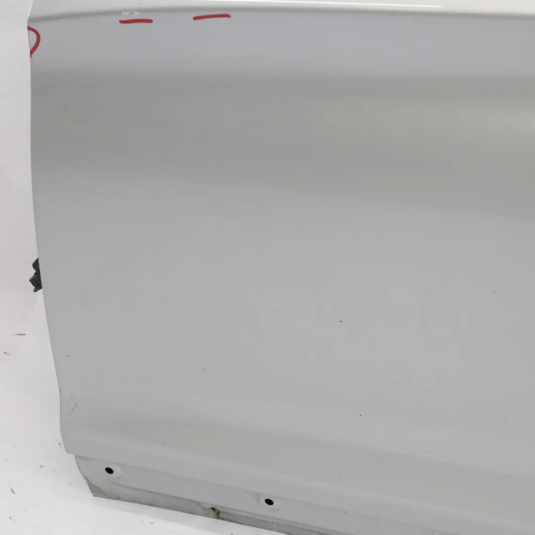 Porta anteriore sinistra Glacier Silver Metallic - A82 per BMW X3 F25 con numero di parte 7355803 BMW X3 F25 Porta anteriore sinistra Glacier Silver Metallic - A82 - SKU 7355803-GSB - Numero di parte 7355803