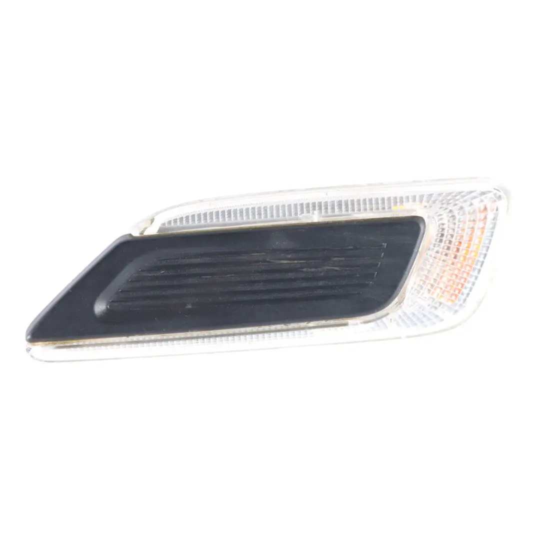 Clignotant Mini Clubman F54 Direction Gauche Indicateur Additionnel Blanc pour à propos du numéro de pièce 7358465 Clignotant Mini Clubman F54 Direction Gauche Indicateur Additionnel Blanc - SKU 7358465 - Numéro de pièce 7358465