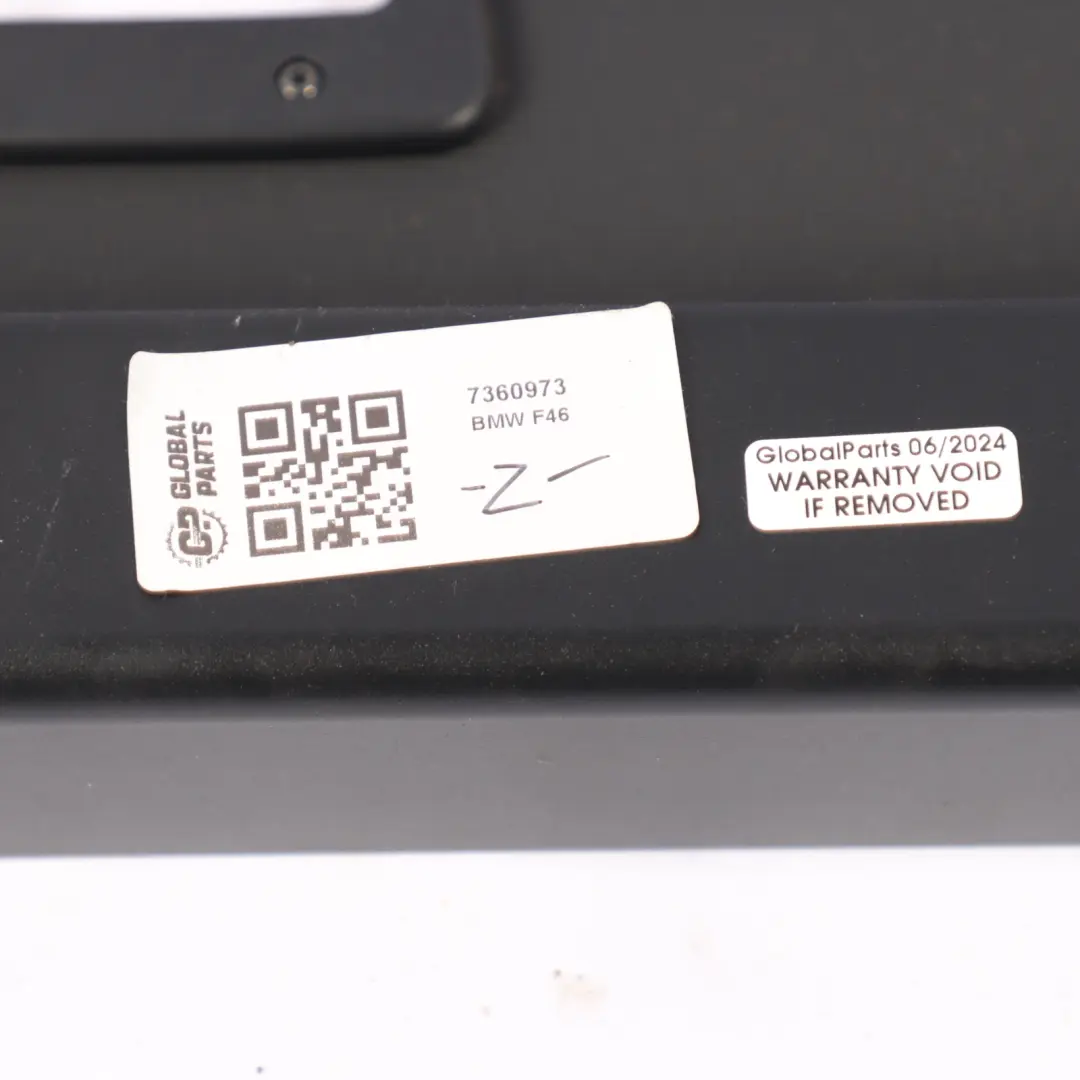 Maletero Embellecedor Persiana Enrollable Tapa Estante Carga para BMW F46 con número de pieza 7360973 BMW F46 Maletero Embellecedor Persiana Enrollable Tapa Estante Carga - SKU 7360973 - Número de pieza 7360973