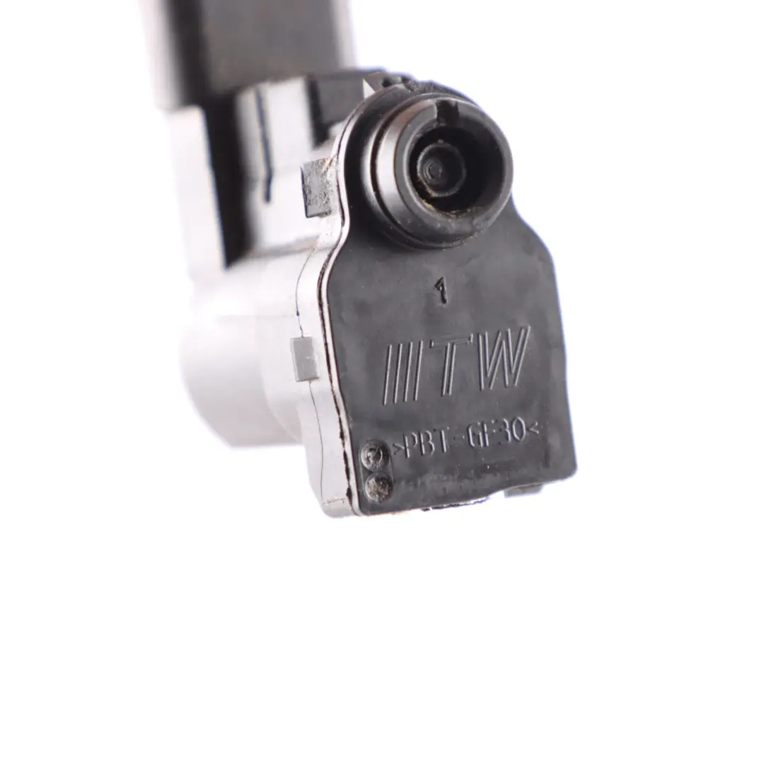 Filler Lock BMW F30 LCI F45 B38X B48X Petrol Fuel Flap Cap Locking Mechanism to with Part number 7377654 Filler Lock BMW F30 LCI F45 B38X B48X Petrol Fuel Flap Cap Locking Mechanism - SKU 7377654 - Part number 7377654