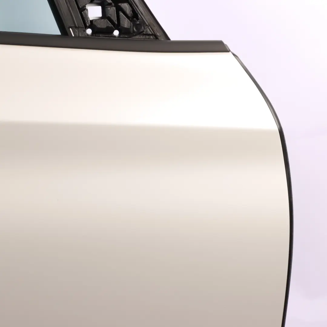 Door Front Right O/S Mineralweiss Mineral Weiss - A96 to BMW F46 Gran Tourer with Part number 7392312 BMW F46 Gran Tourer Door Front Right O/S Mineralweiss Mineral Weiss - A96 - SKU 7392312-MW - Part number 7392312