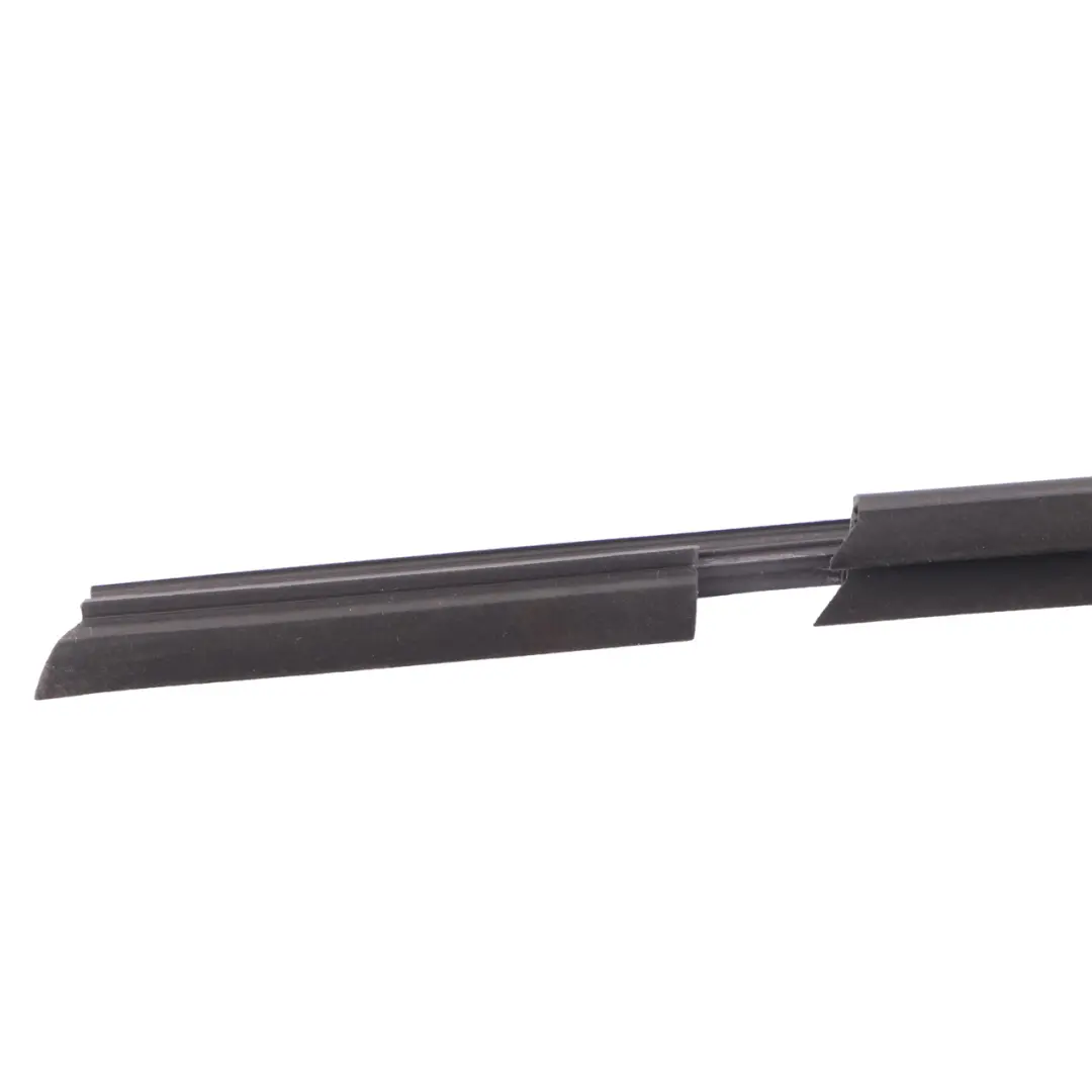  Joint de vitre BMW X3 G01 X3M F97 Joint vitre porte arrière gauche - SKU 7393429 - Numéro de pièce 7393429