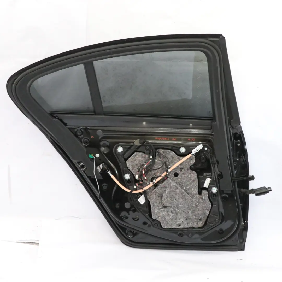 Tür hinten BMW F90 M5 G30 Linke Tür Schwarz Saphir Metallic - 475 für mit Teilenummer 7408963 Tür hinten BMW F90 M5 G30 Linke Tür Schwarz Saphir Metallic - 475 - SKU 7408963-BS - Teilenummer 7408963