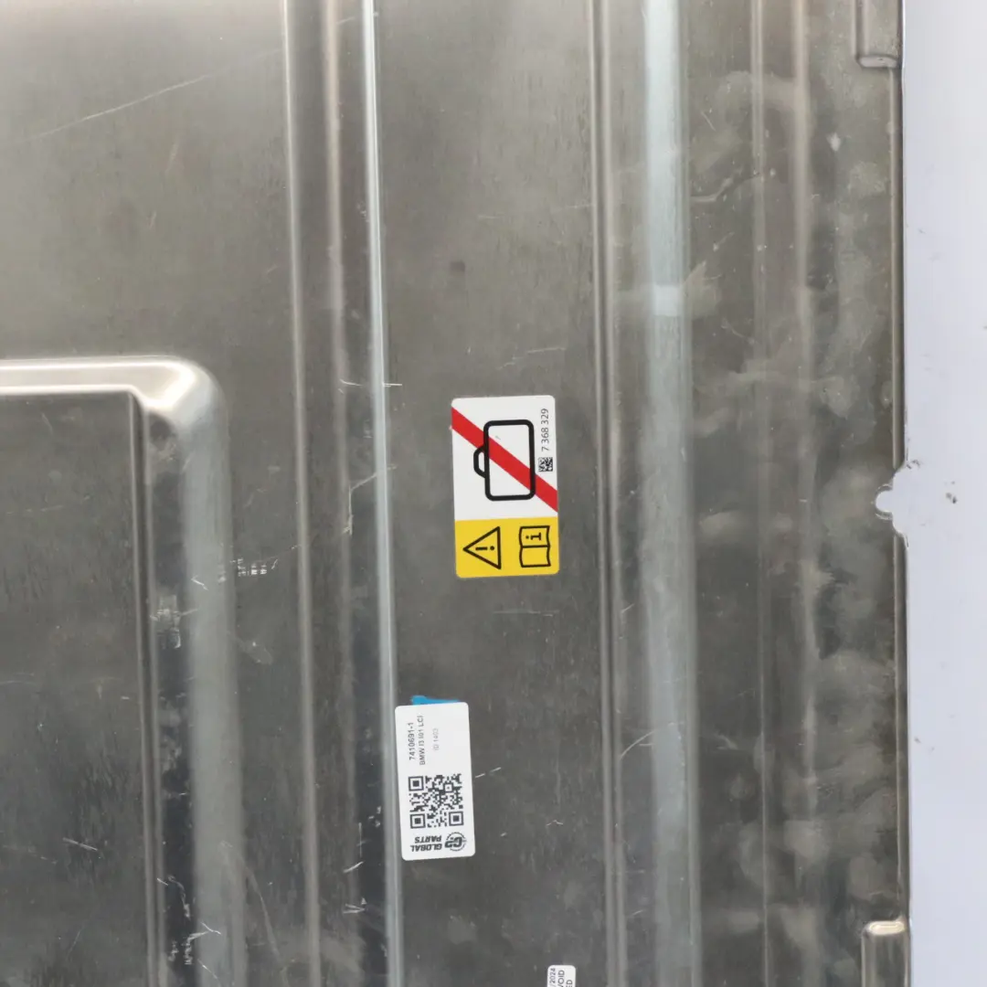 Pokrywa Serwisowa Pokrywy Bagażnika do BMW i3 I01 o numerze 7410691 BMW i3 I01 Pokrywa Serwisowa Pokrywy Bagażnika - SKU 7410691-1 - Numer Części 7410691