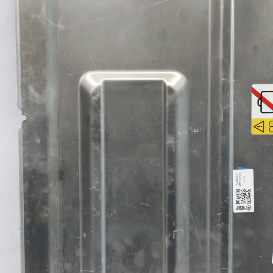 Boot Trunk Lid Service Cap Covering Lid Panelling to BMW i3 I01 with Part number 7410691 BMW i3 I01 Boot Trunk Lid Service Cap Covering Lid Panelling - SKU 7410691-1 - Part number 7410691