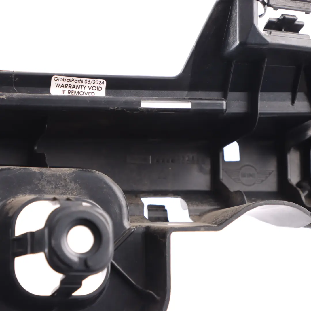 Guida per Paraurti Posteriore Lato Sinistro per Mini Cooper F56 con numero di parte 7411145 Mini Cooper F56 Guida per Paraurti Posteriore Lato Sinistro - SKU 7411145 - Numero di parte 7411145