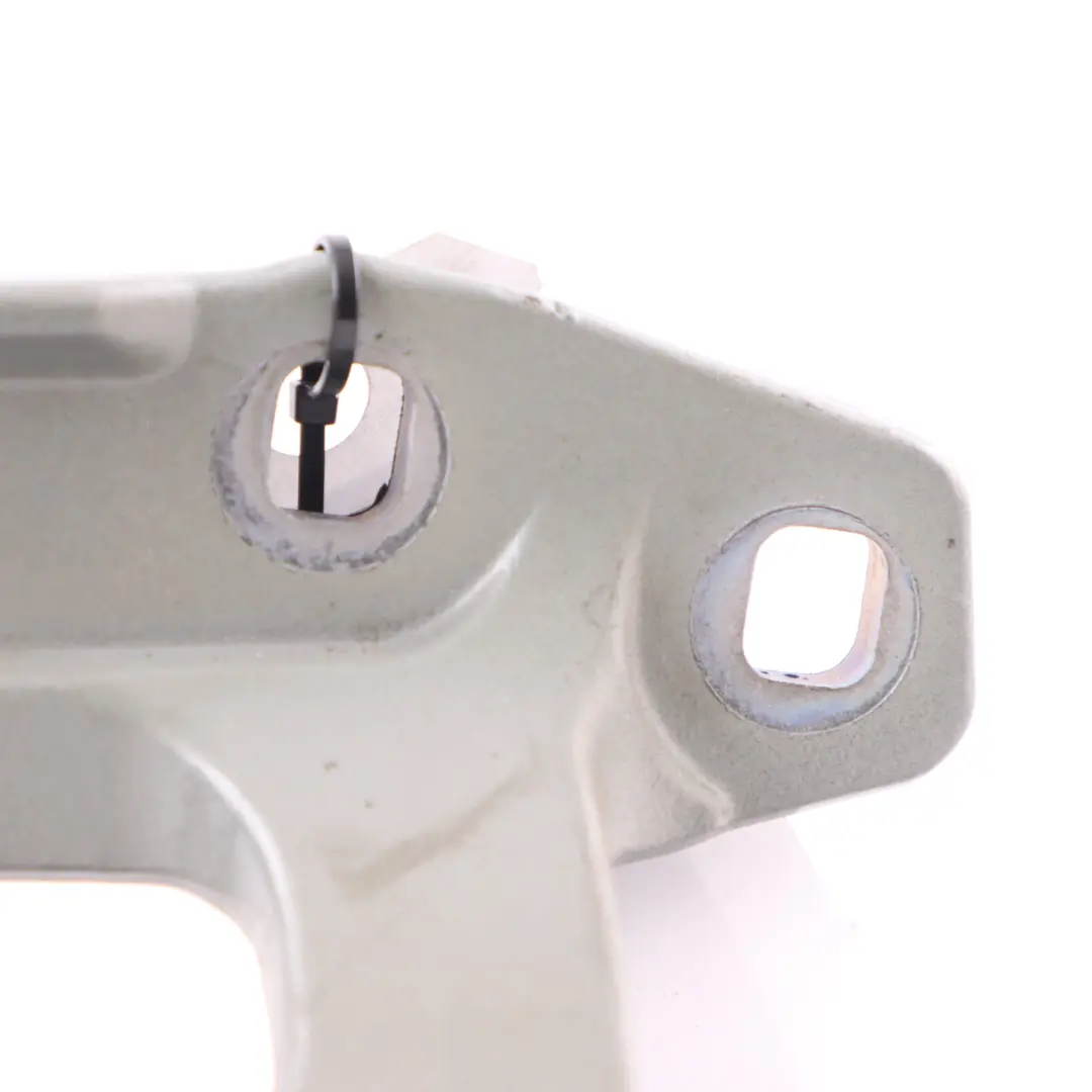 Bisagra Maletero Portón Trasera Izquierda Gris Moonwalk B71 para Mini F54 con número de pieza 7411611 Mini F54 Bisagra Maletero Portón Trasera Izquierda Gris Moonwalk B71 - SKU 7411611-MGM - Número de pieza 7411611