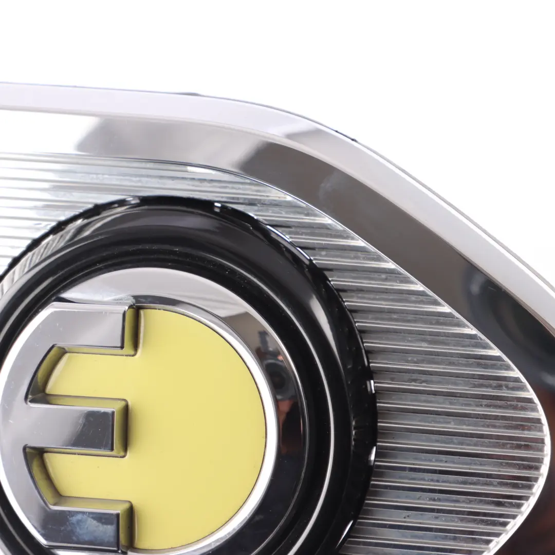 B38X PHEV Pannello Freccia Destro per Mini Cooper Countryman F60 LCI con numero di parte 7414100 Mini Cooper Countryman F60 LCI B38X PHEV Pannello Freccia Destro - SKU 7414100 - Numero di parte 7414100