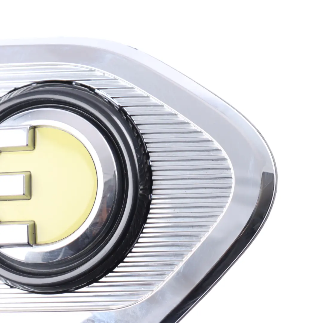 B38X PHEV Moldura Intermitente Derecho para Mini Cooper Countryman F60 LCI con número de pieza 7414100 Mini Cooper Countryman F60 LCI B38X PHEV Moldura Intermitente Derecho - SKU 7414100 - Número de pieza 7414100