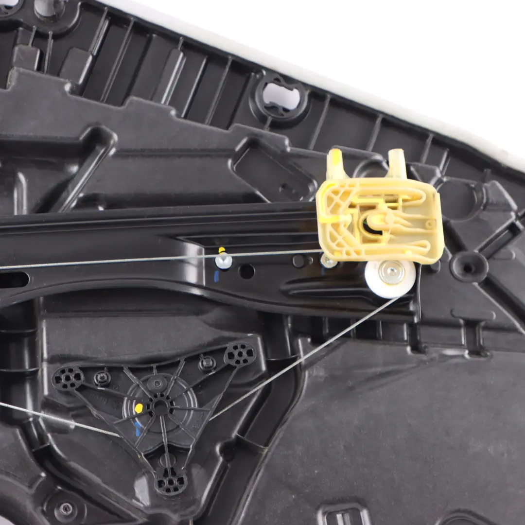 X4M Lève-vitre de compétition Porte arrière gauche pour BMW X4 G02 F98 à propos du numéro de pièce 7498153 BMW X4 G02 F98 X4M Lève-vitre de compétition Porte arrière gauche - SKU 7417371 - Numéro de pièce 7498153