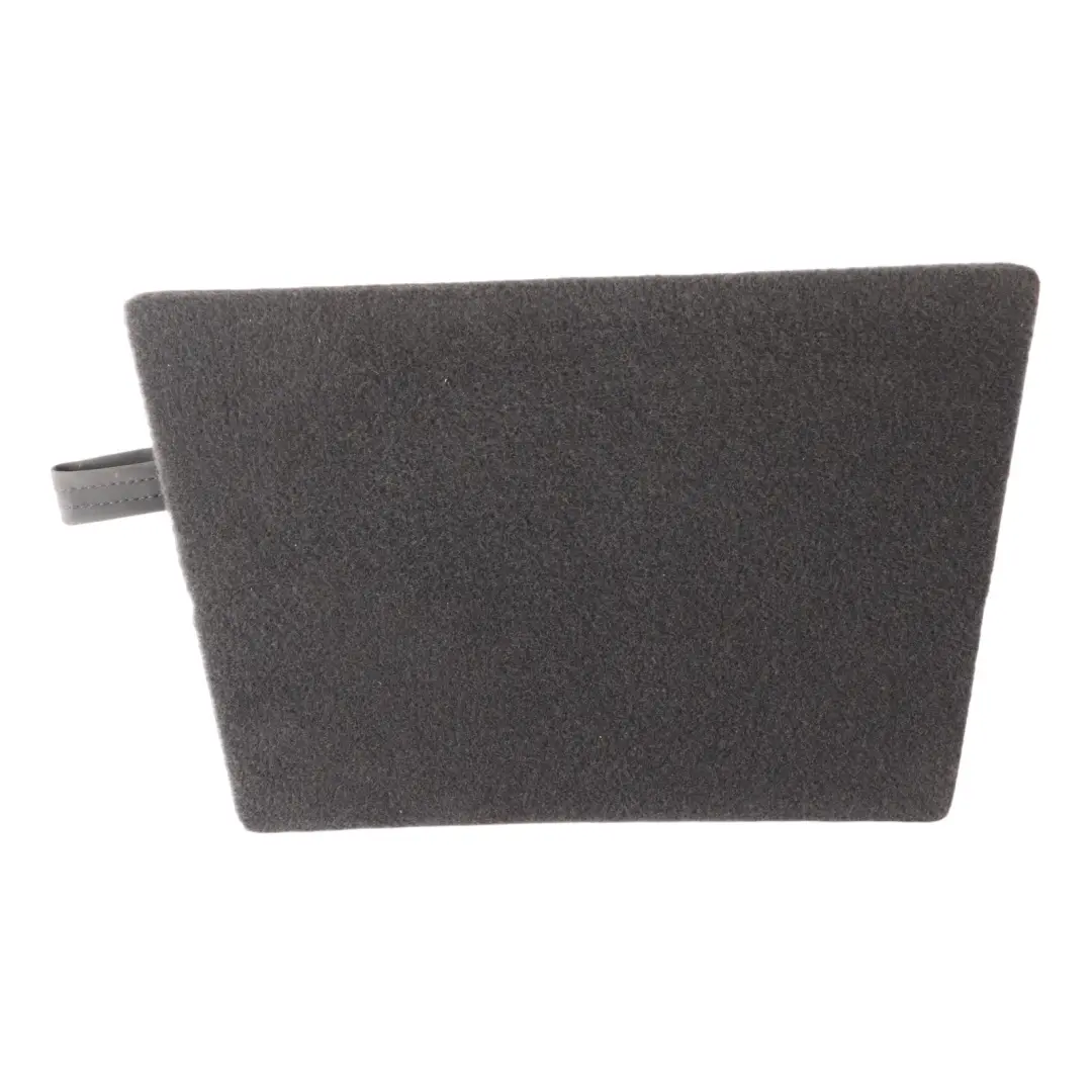 Tapa Compartimento Almacenamiento Derecho Maletero Antracita para BMW G30 con número de pieza 7421434 BMW G30 Tapa Compartimento Almacenamiento Derecho Maletero Antracita - SKU 7421434 - Número de pieza 7421434
