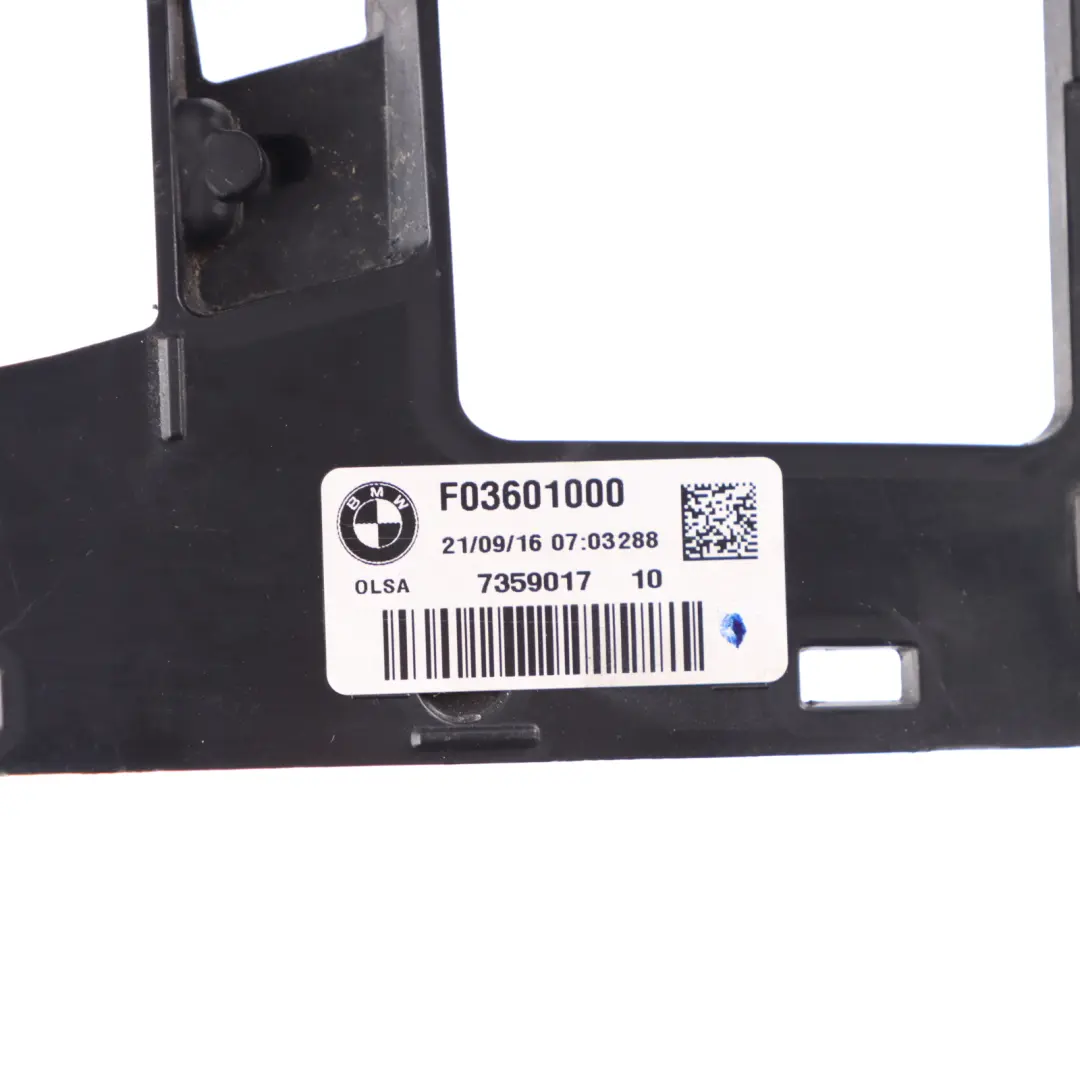 Baguette De Gouttière Feu Arrière Gauche pour BMW F20 F21 LCI Gran Tourer à propos du numéro de pièce 7424493 BMW F20 F21 LCI Gran Tourer Baguette De Gouttière Feu Arrière Gauche - SKU 7424493 - Numéro de pièce 7424493