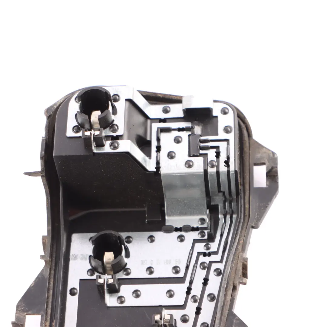 Glühbirnen Fassung BMW F20 LCI Seitenwand leuchte halter hinten links für mit Teilenummer 7424495 Glühbirnen Fassung BMW F20 LCI Seitenwand leuchte halter hinten links - SKU 7424495-2 - Teilenummer 7424495