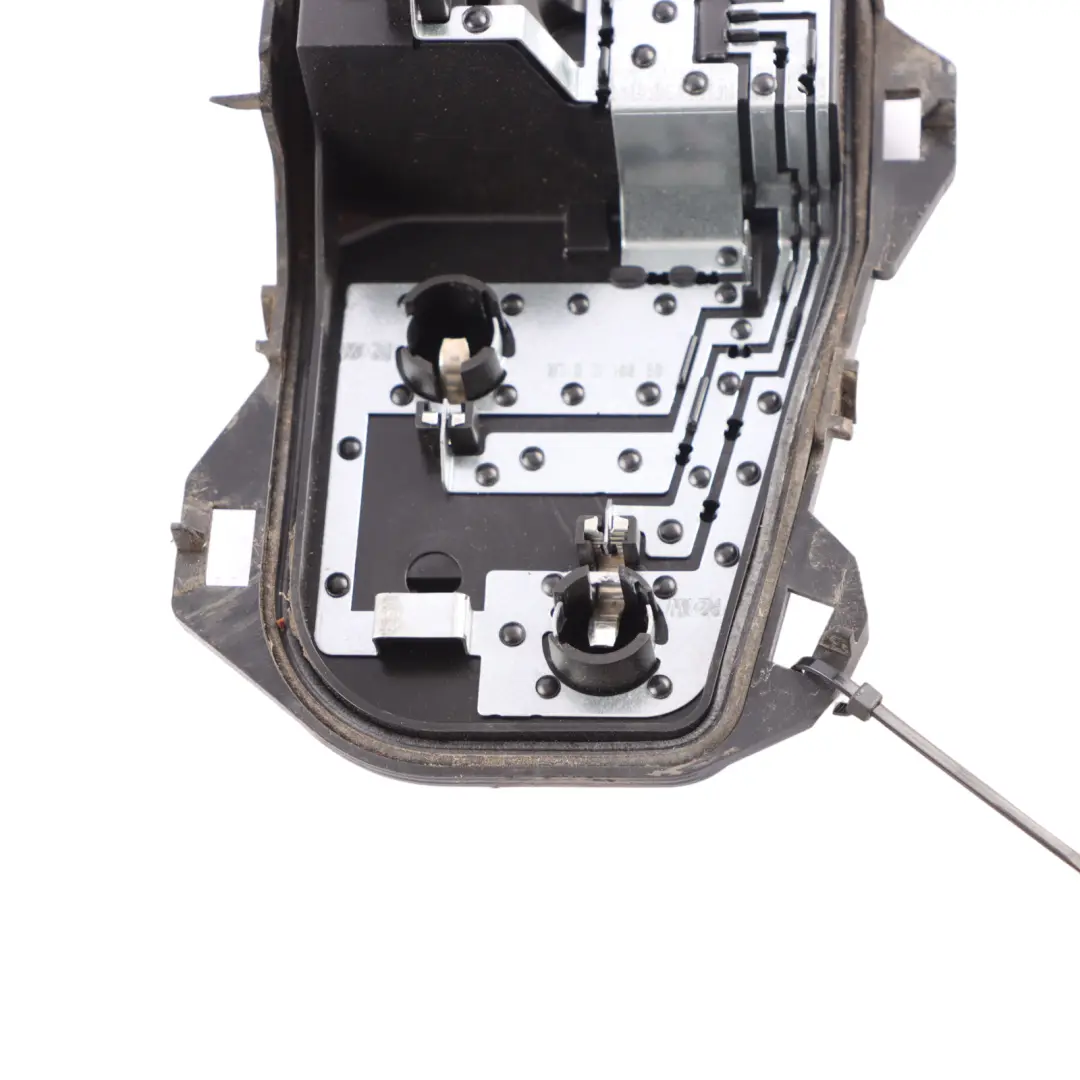 Glühbirnen Fassung BMW F20 LCI Seitenwand leuchte halter hinten links für mit Teilenummer 7424495 Glühbirnen Fassung BMW F20 LCI Seitenwand leuchte halter hinten links - SKU 7424495-2 - Teilenummer 7424495