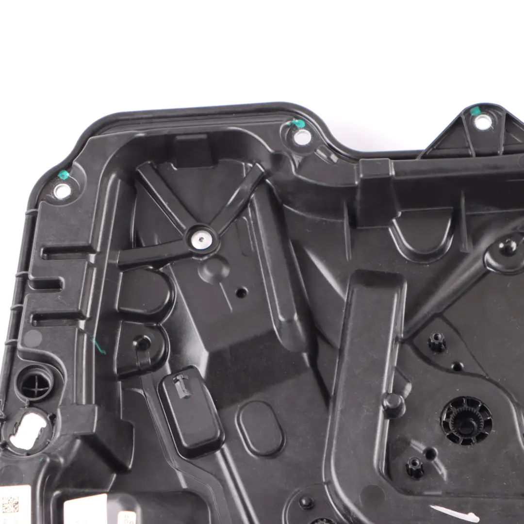 Window Lifter BMW X4 G02 F98 X4M Competition Door Carrier Front Left N/S to with Part number 7498151 Window Lifter BMW X4 G02 F98 X4M Competition Door Carrier Front Left N/S - SKU 7431769 - Part number 7498151