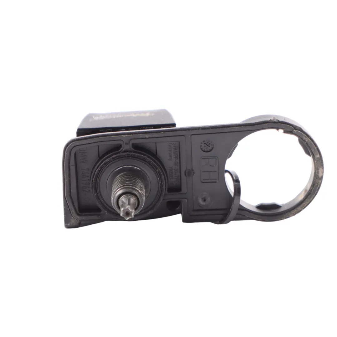 Panneau Couvercle Coffre Arrière Droit Hayon pour BMW I4 G26 à propos du numéro de pièce 7441962 BMW I4 G26 Panneau Couvercle Coffre Arrière Droit Hayon - SKU 7441962 - Numéro de pièce 7441962