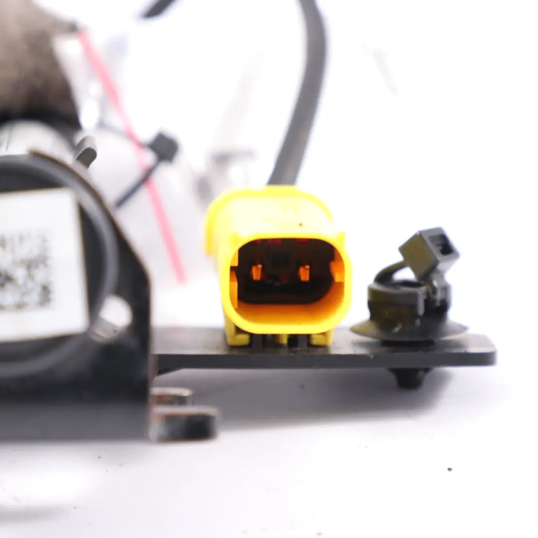 Motorhauben Betätiger BMW G20 G21 Fußgängerschutz Betätiger Links für mit Teilenummer 7449429 Motorhauben Betätiger BMW G20 G21 Fußgängerschutz Betätiger Links - SKU 7449429 - Teilenummer 7449429